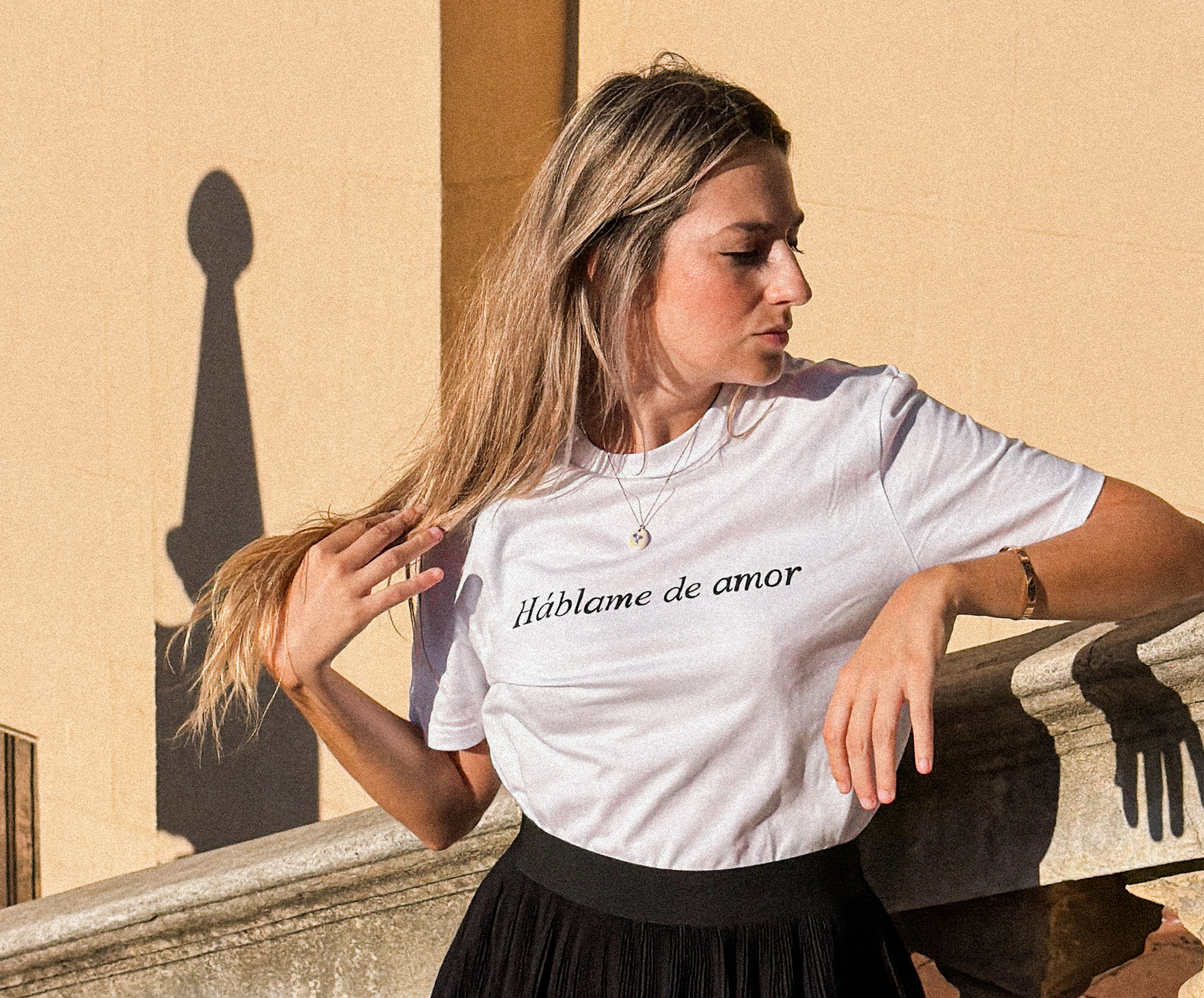 CAMISETA HÁBLAME DE AMOR